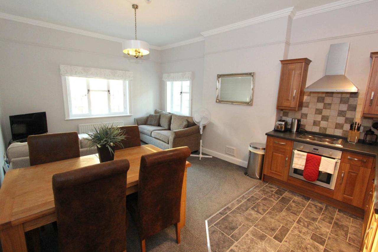 Character Apartment With Views Over City Centre & The Historic Rows Chester Exterior foto